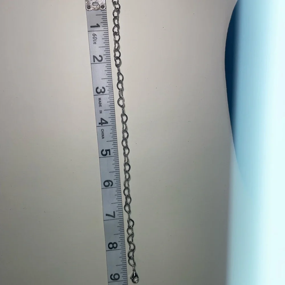 Dainty Inter-Linked Heart Silver Chain Bracelet - Picture 5 of 6